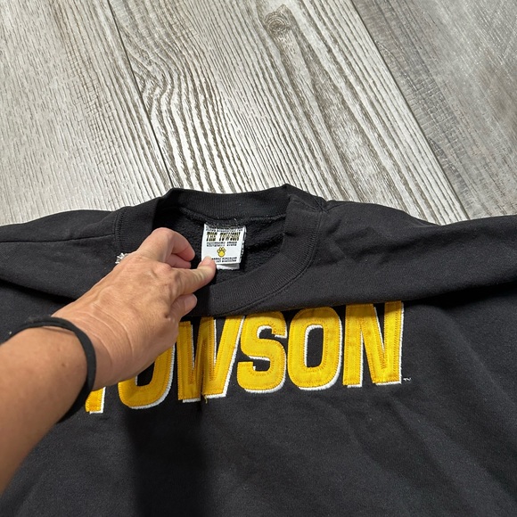 Vintage Towson University yellow embroidered black crewneck sweatshirt Maryland - Picture 3 of 5
